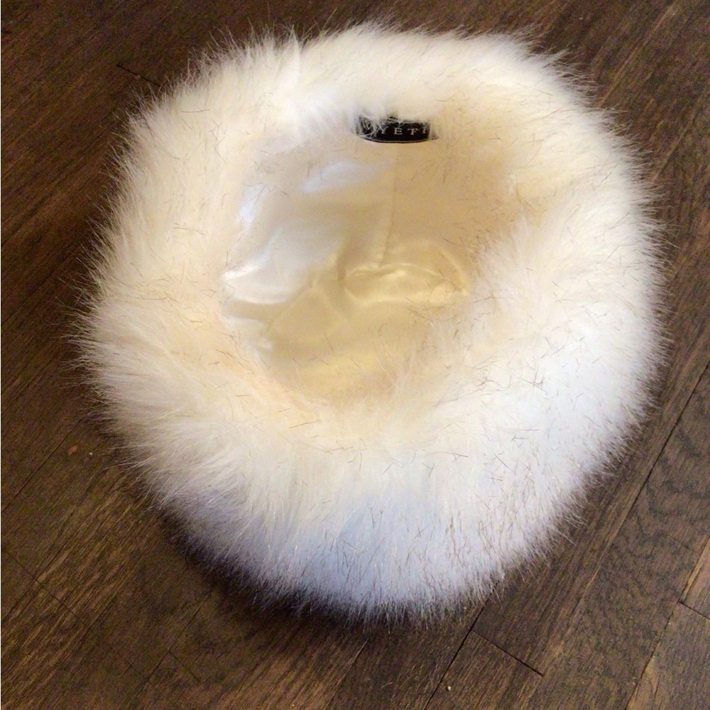 Sale ! Wyeth rare Ushanka  Faux Fur Hat